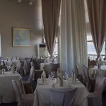 Hotel Cherno 4*