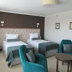 Cherno Отель 4*