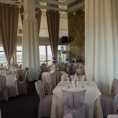 Cherno Hotel