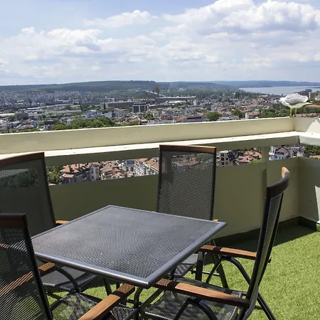 Hotel Cherno Warna